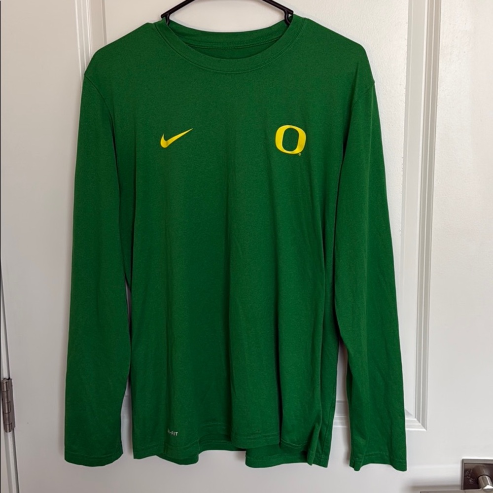 Bundle of Nike Oregon Long Sleeve Tees (2)